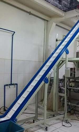 Esteira de alimentação para indústria alimentícia Esteira de alimentação para indústria alimentícia